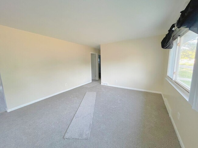 Foto del edificio - 28600 Oakwood St
