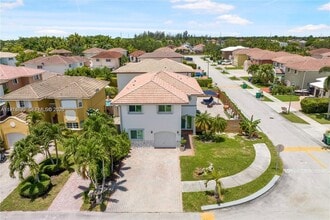 Building Photo - 4032 SW 153rd Ct