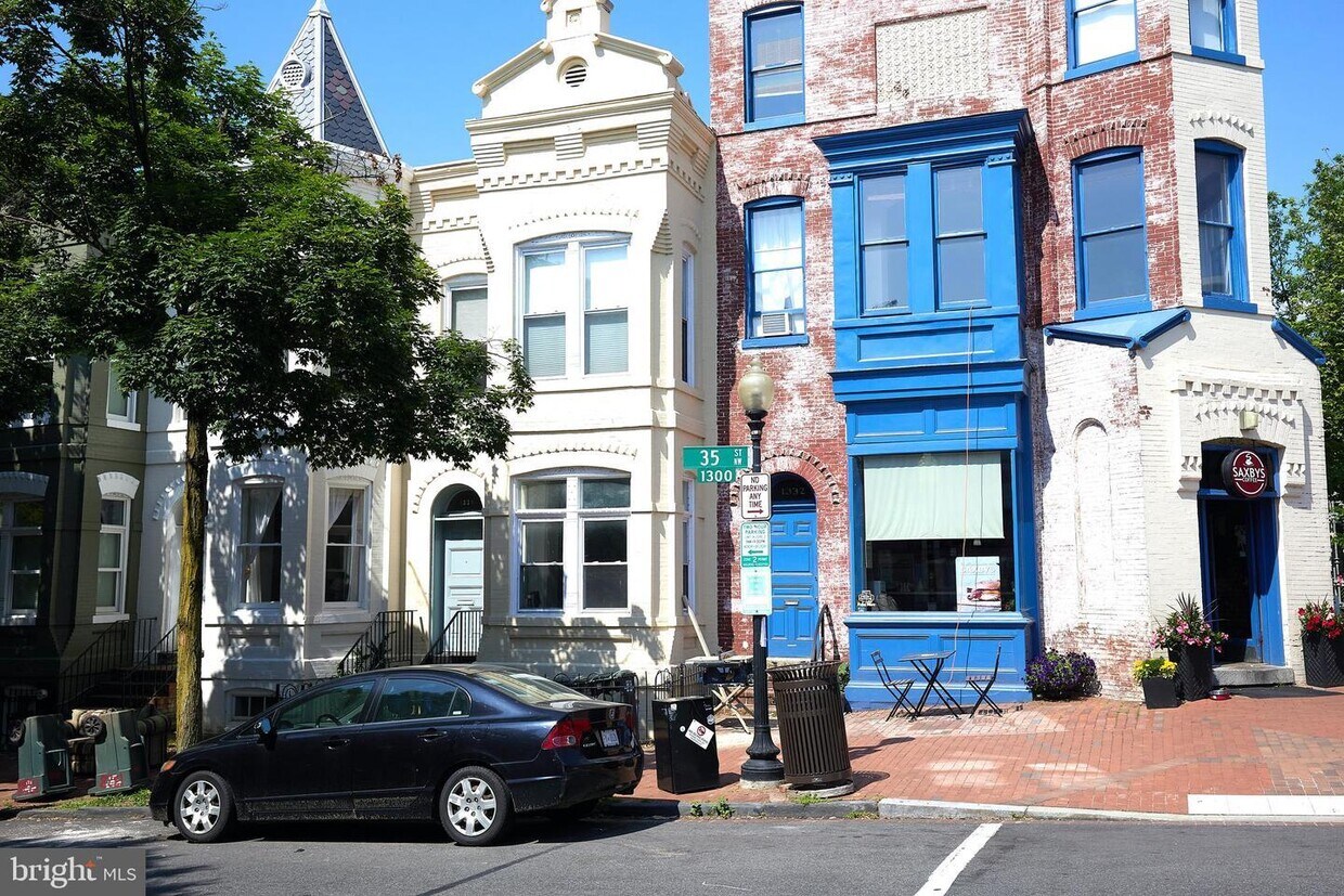 Primary Photo - 1330 35th St NW