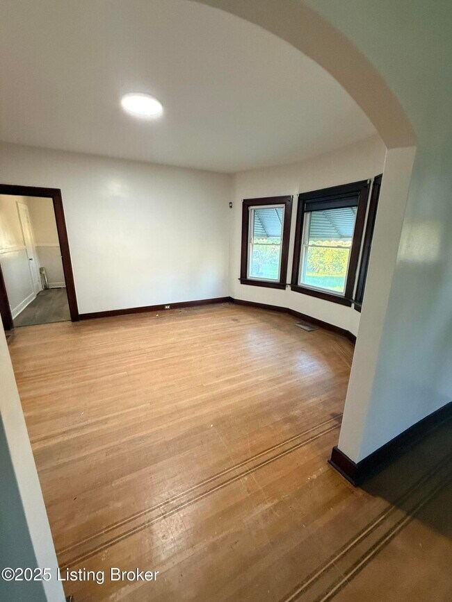 Foto del edificio - 1620 Sale Ave