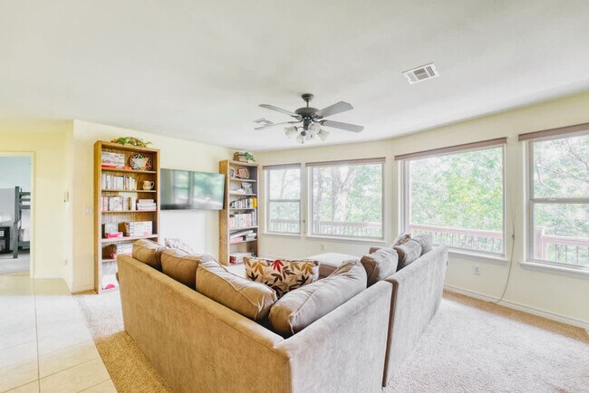 Building Photo - 10902 Hegwood Rd