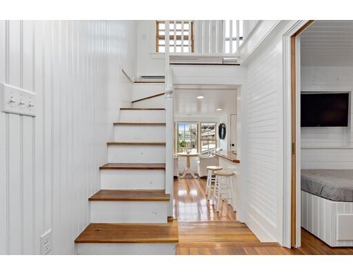 Building Photo - 38 Bearskin Neck