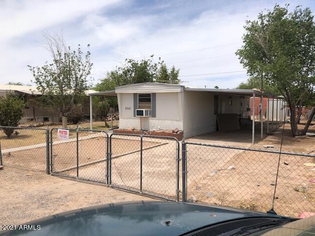 Primary Photo - 2704 E Ocotillo Dr