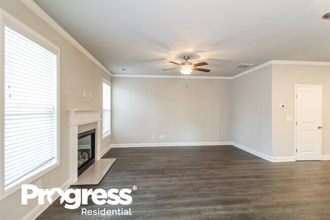 Foto del edificio - 1031 Alder Grv Trce