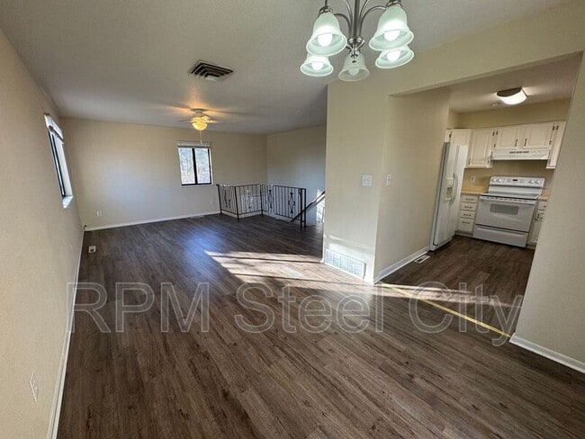 Foto del edificio - 605-607 West 15th St