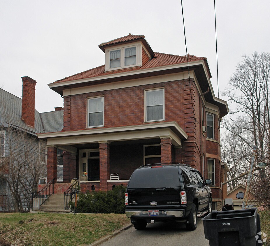 Primary Photo - 860 Buena Vista Pl