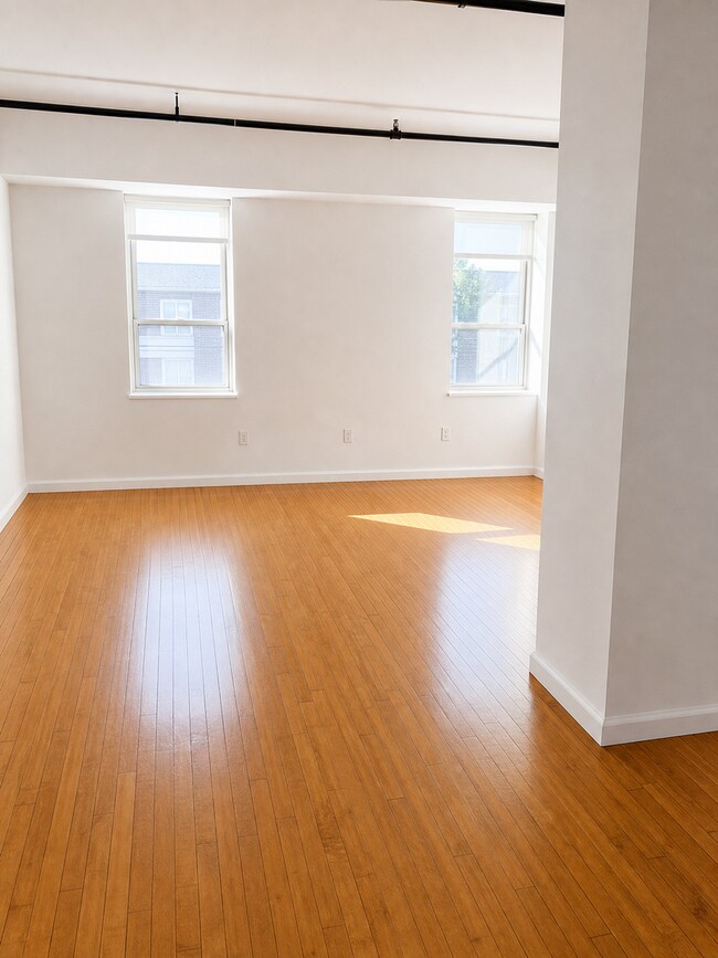 Building Photo - 49 Greenkill Ave