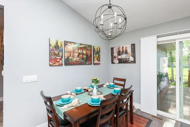 Foto del edificio - 5805 Pine Ct