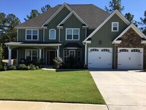 Building Photo - 839 Leyland Ln