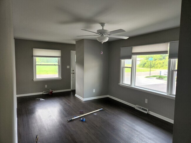 Foto del edificio - 220 Old County Line Rd