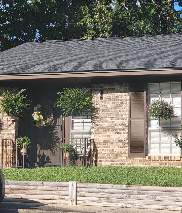 Briarwood Hills Apartments Apartments in Meridian, MS