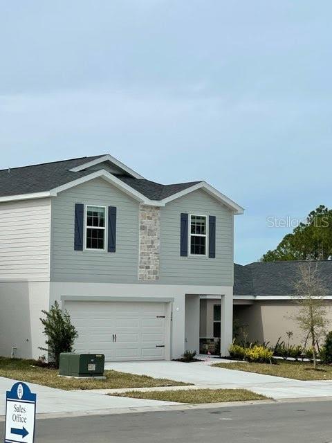 Foto principal - 324 Lily Ln