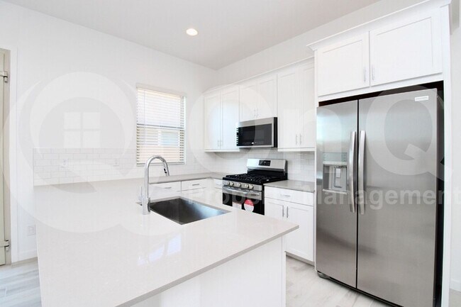 Foto del edificio - 3836 W McNeil St