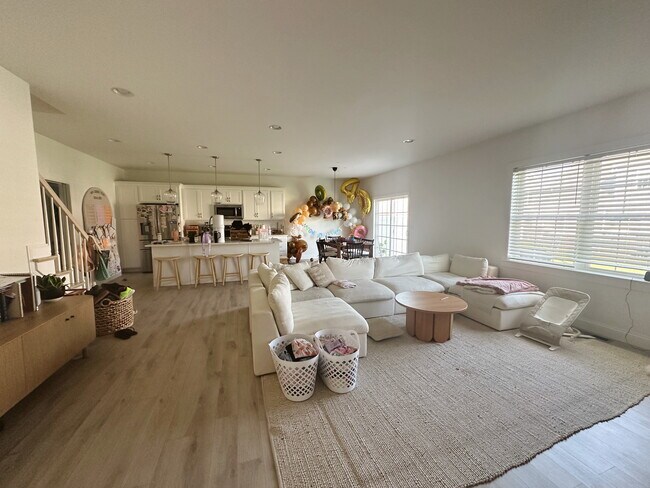 Foto del edificio - 206 Buckton Dr