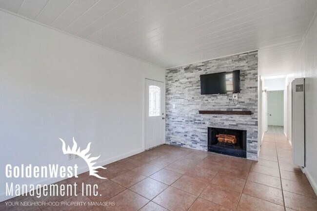 Building Photo - Modern 3Bdm 1Ba Home in Friendly Point Lom...