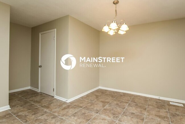 Foto del edificio - 4 Bedroom Pet-Friendly Home in Rex, GA wit...