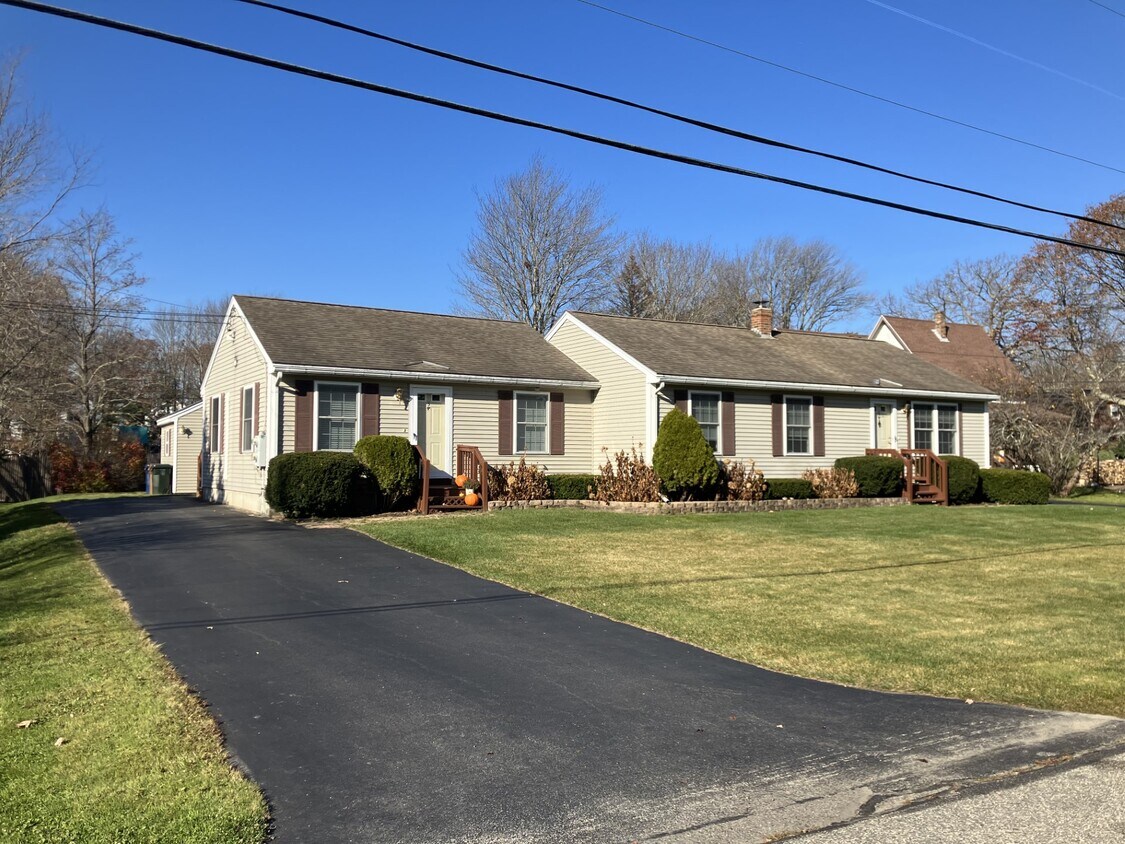 32 Oakland St Unit 2, Saco, ME 04072 Apartments in Saco, ME