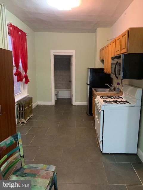 Primary Photo - 229 Buckingham Pl