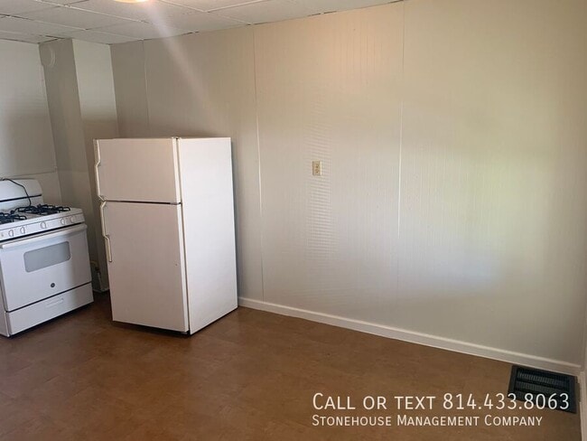 Foto del edificio - 418 Huron St