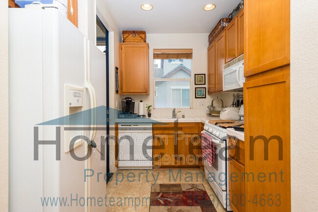 Foto del edificio - 1549 Barberry Pl