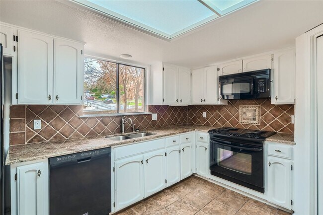 Building Photo - Charming Home in an Established Neighborhood — No Cookie-Cutter Living Here!