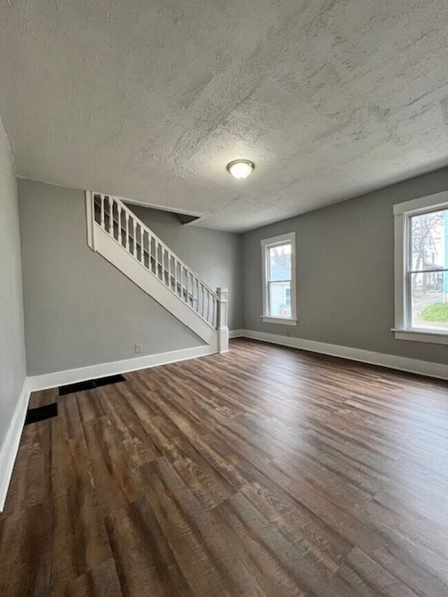 Foto del edificio - Three bedroom home for rent on deadend street - Canton SW