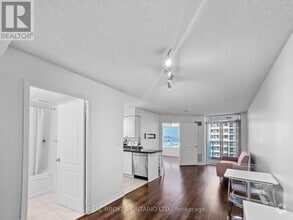 Building Photo - 407-1-1001 Rean Dr