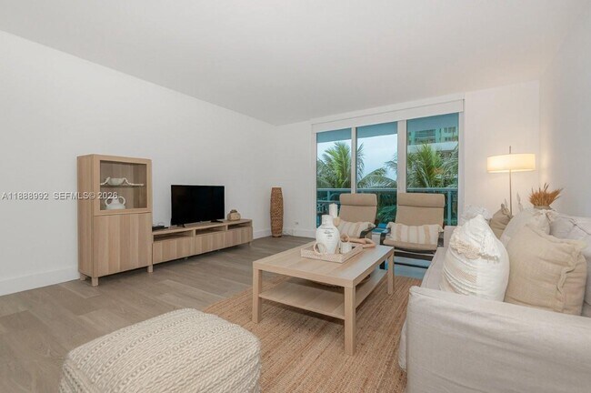 Building Photo - 2301 Collins Ave