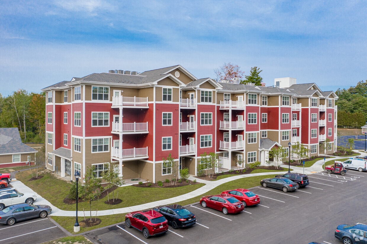 Primary Photo - The Thomas Apartments