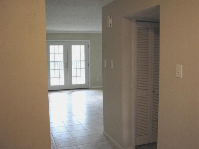Foto del edificio - 8277 Kingsbrook Rd