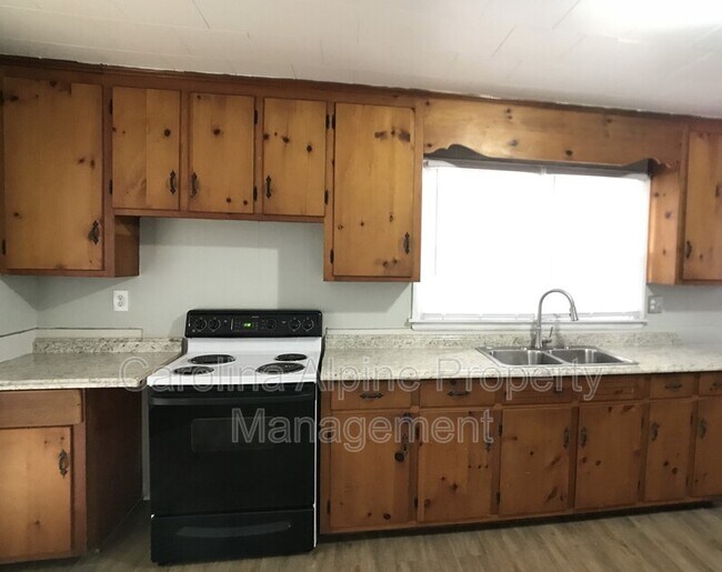 Foto del edificio - 2528 Myers St