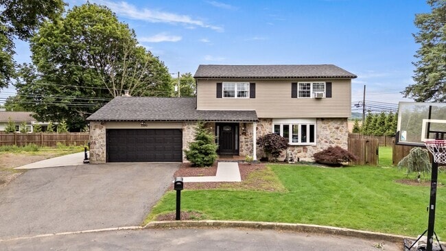 Building Photo - 7590 Violet Cir