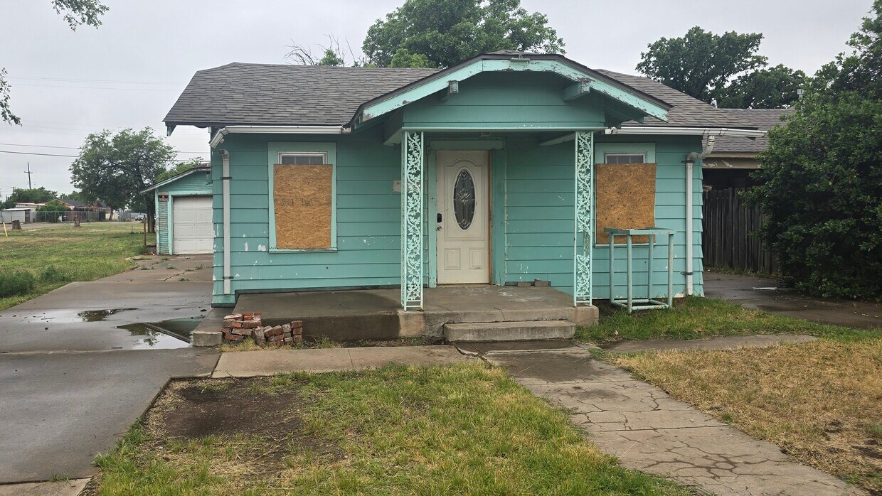 Foto principal - 903 N Polk St