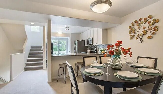 dining room - 4945 Noble Park Pl