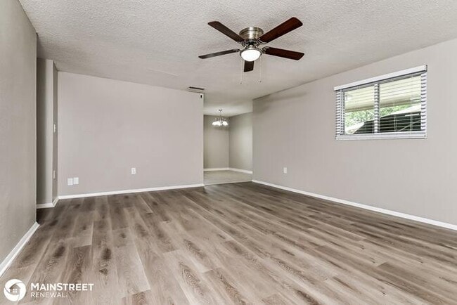 Foto del edificio - 822 WINDSOR ST, LAKELAND, FL 33803