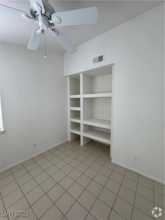 Building Photo - 9224 Kentucky Oaks Dr