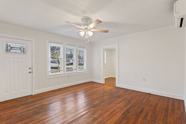 Foto del edificio - You’re here. You’re home. You’re happy.