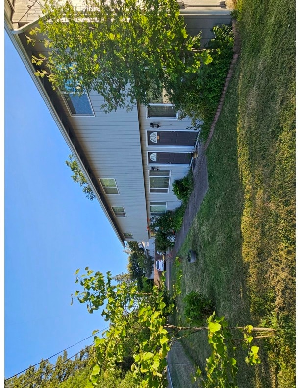 Building Photo - 88096 6th St