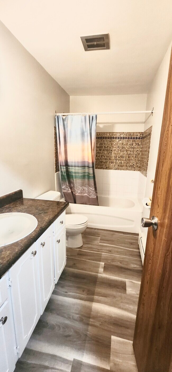 Photo du bâtiment - 145 Kemp Cres