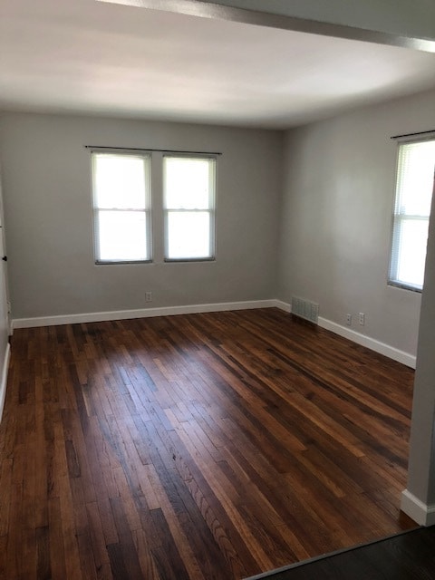 Living room - 1111 Logan St