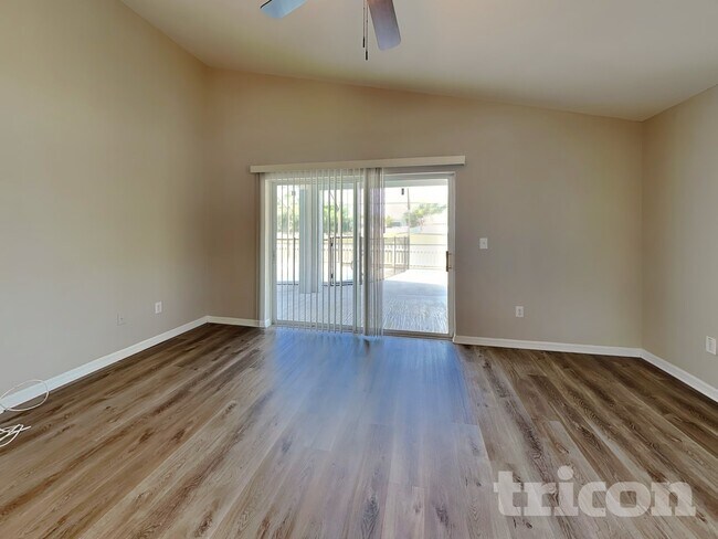 Building Photo - 24307 Satinwood Ct