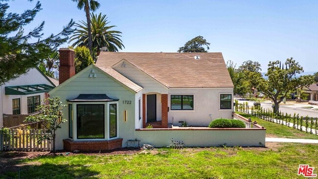 Building Photo - 1722 Bel Aire Dr