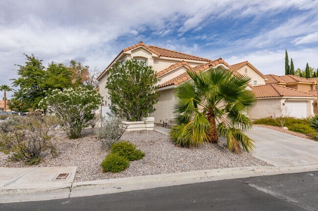 Foto del edificio - Beautiful Summerlin Home – 3 Bed, 2.5 Bath...