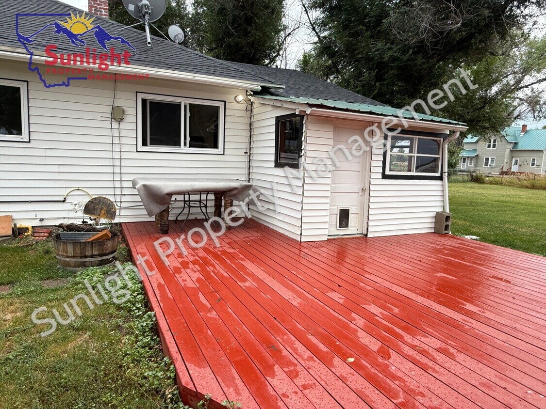 Foto principal - Wide Open Space, Peaceful and Safe 2 Bed 1...
