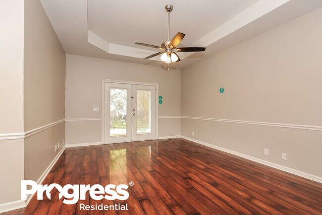 Building Photo - 1002 Esquire Ct