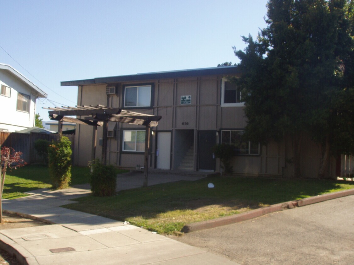 Primary Photo - 616 Gamma Ct