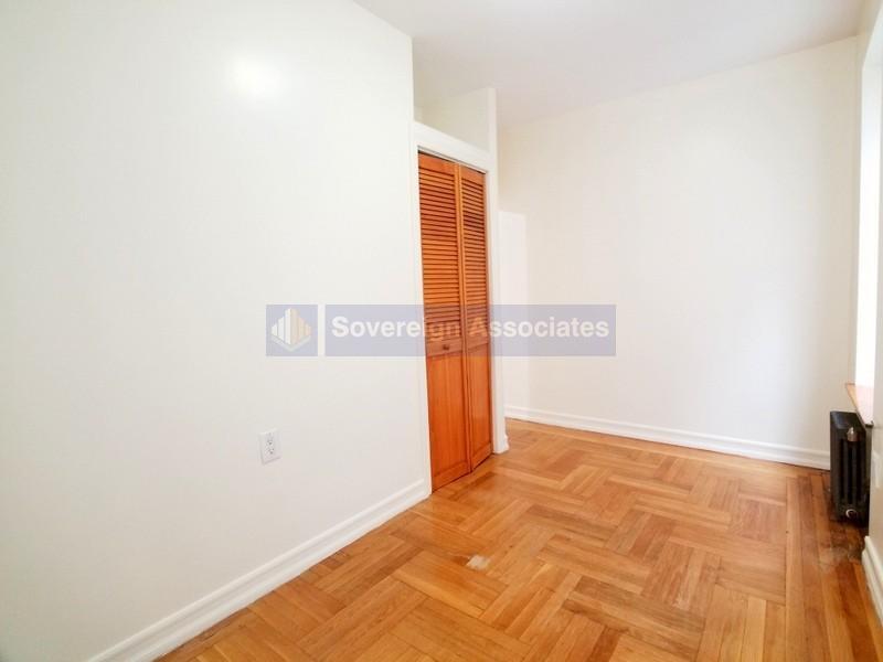 Building Photo - 610 W 150th St