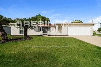 Building Photo - 9205 Suffolk Ln