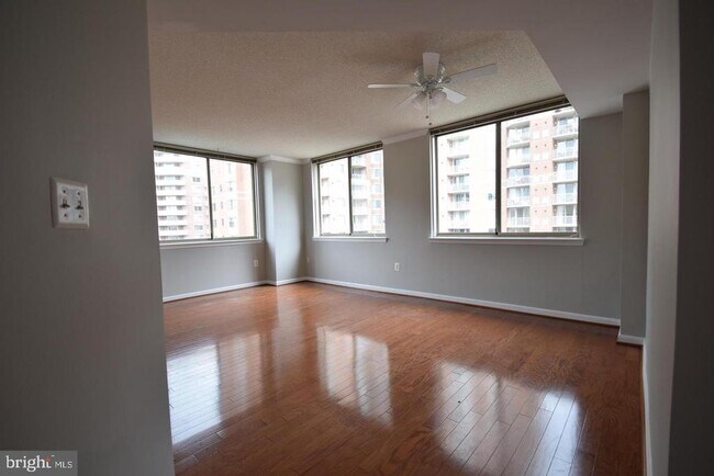 Foto del edificio - 3835 9th St N