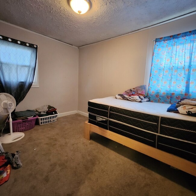 Foto del edificio - 4636 Hawthorne Ave